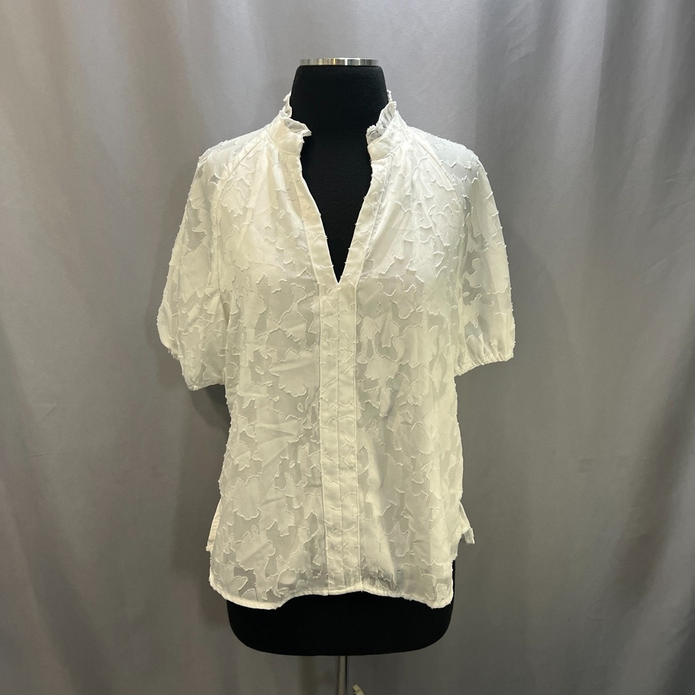 Cece Blouse Top Women Medium White Floral Jacquard Split Neck Puff Sleeve Casual